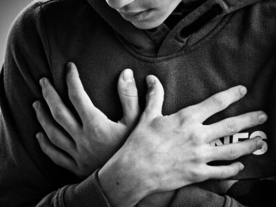 тревожността